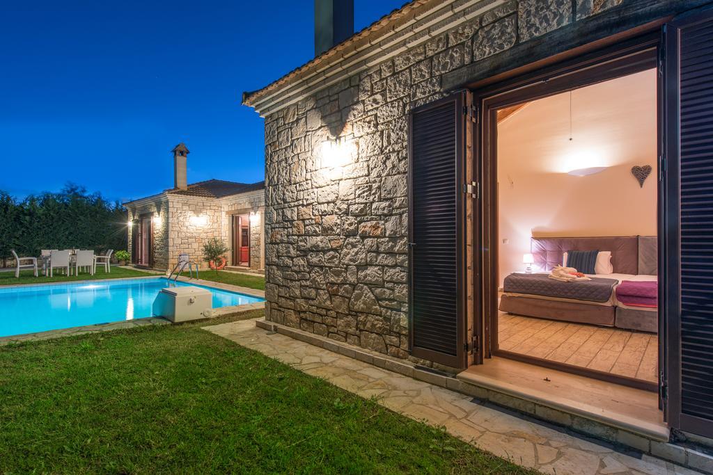 Astarte Villas - Kyveli Luxurious Private Villa Gaitani Стая снимка