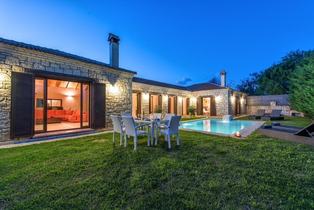 Astarte Villas - Kyveli Luxurious Private Villa Gaitani Стая снимка